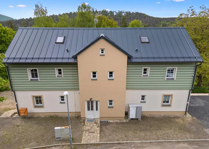 V Kapradi-3 By Interhome Daire